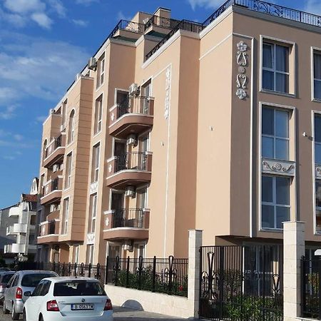 Amelia Sea Apartments Равда Экстерьер фото