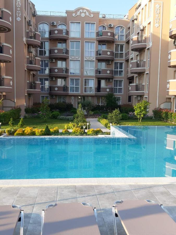 Amelia Sea Apartments Равда Экстерьер фото