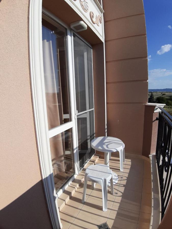 Amelia Sea Apartments Равда Экстерьер фото