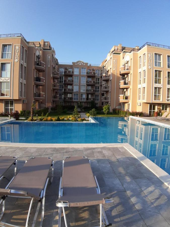 Amelia Sea Apartments Равда Экстерьер фото