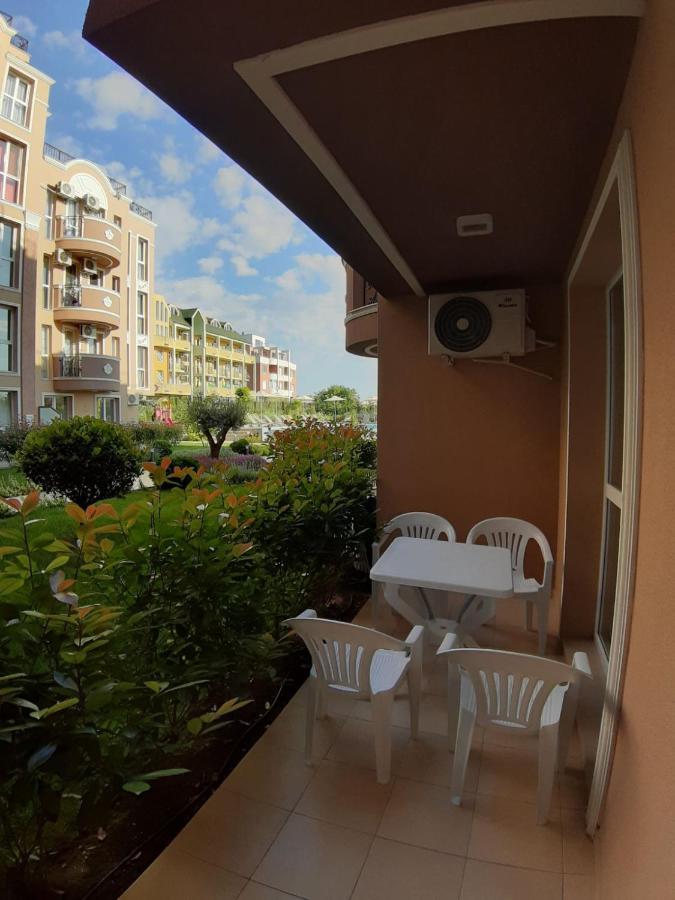 Amelia Sea Apartments Равда Экстерьер фото