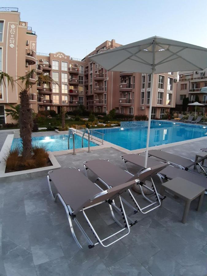 Amelia Sea Apartments Равда Экстерьер фото